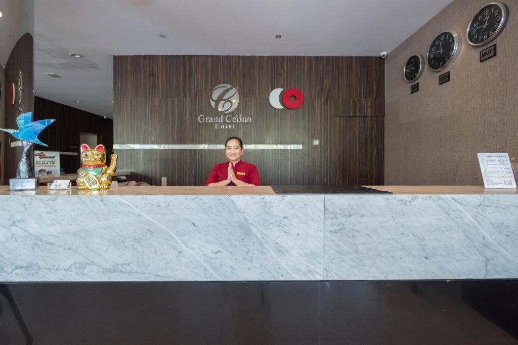 Collection O 1279 Hotel Grand Celino Макасар Екстер'єр фото